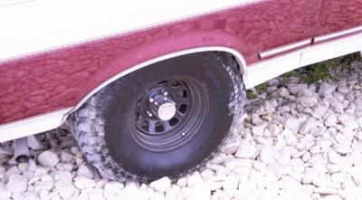 1994 Ford Bronco - A closer look...Yup definetly crowded.