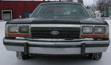 1988 Ford Crown Victoria LTD - Front