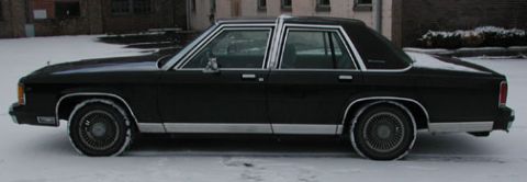 1988 Ford Crown Victoria LTD - Drivers side