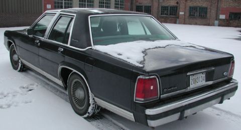 1988 Ford Crown Victoria LTD - Driver rear
