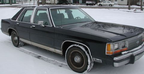 1988 Ford Crown Victoria LTD - Passenger front