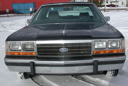 1988 Ford Crown Victoria LTD - Front