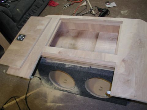 1988 Ford LTD Crown Victoria - Off with the hinges!
