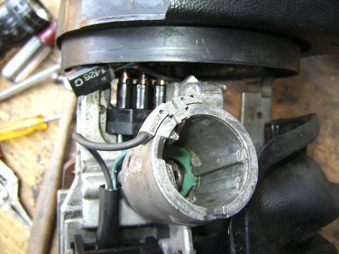1996 Ford F-250 - the location of the mystery wire?