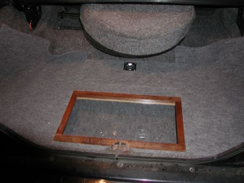 1988 Ford LTD Crown Victoria - Took the film off the window, nice and clear. Only thing left is to cut the carpet edges to fit.