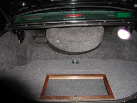 1988 Ford LTD Crown Victoria - IT's DONE!!!!! sorry no pics with the compartment open, it was sleeting