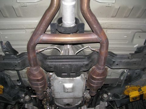 2003 Mercury Marauder - H-pipe and driveshaft loop.