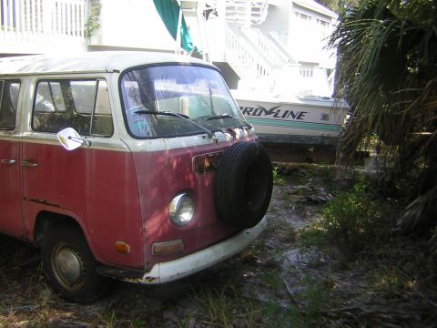 1971 Volkswagen Vanagon - This 1971 Volkswagen Type 2 van has a spare tire mounted on the front.