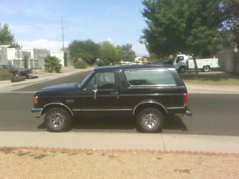 1989 Ford Bronco photo