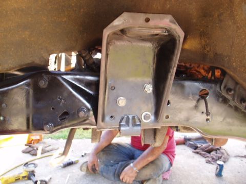1980 Ford Bronco - Only 3 bolts on this side. I will probley but the bottom one in when I fix the steering box but I could not get to it now.