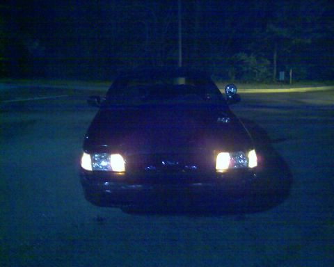 2001 Ford Crown Victoria photo