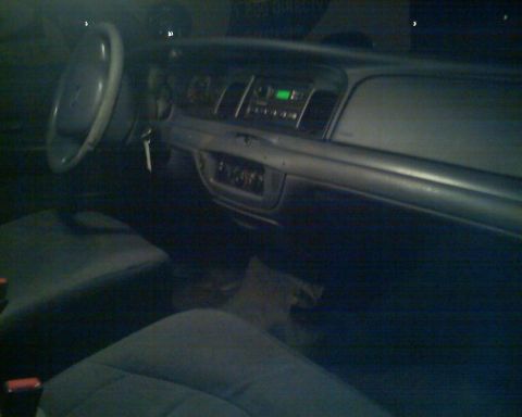 2001 Ford Crown Victoria photo