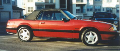 1991 Ford Mustang photo