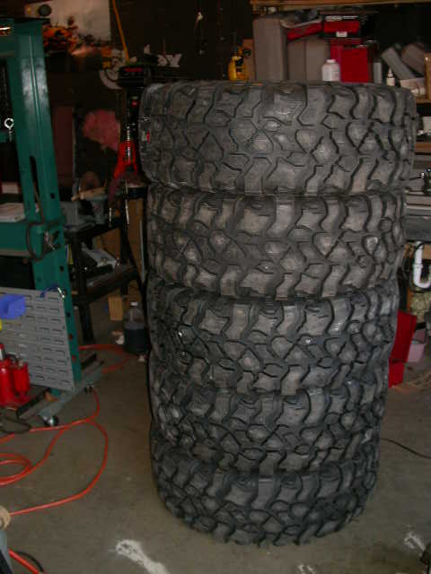 1990 Ford Bronco - My tires finally came in, time to get my ass in gear and get these finished up.