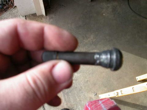 1990 Ford Bronco - I put a little grease on the valve stem seats to get them to slide in a little better.