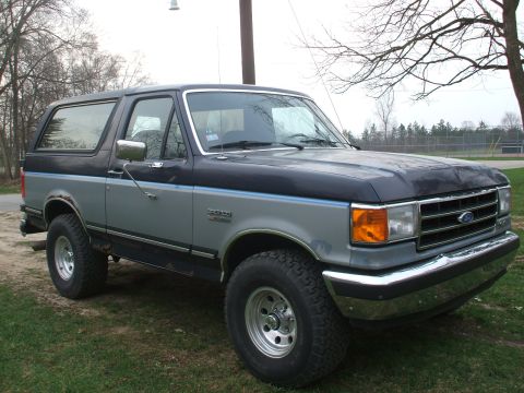 1990 Ford Bronco - 33's Spring 2008...