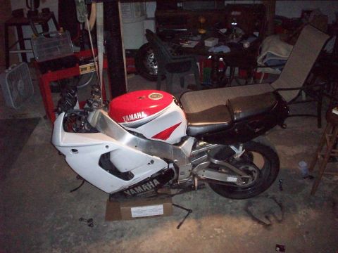 1997 Yamaha FZR750 photo