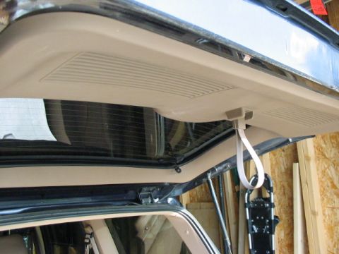 1995 Ford Bronco - real tailgate pull