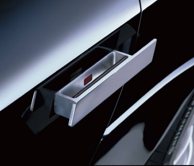 2004 Lincoln MK 9 photo