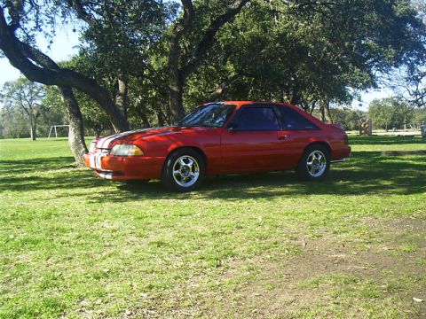 1990 Ford Mustang photo