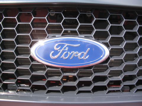 2001 Ford Crown Victoria photo