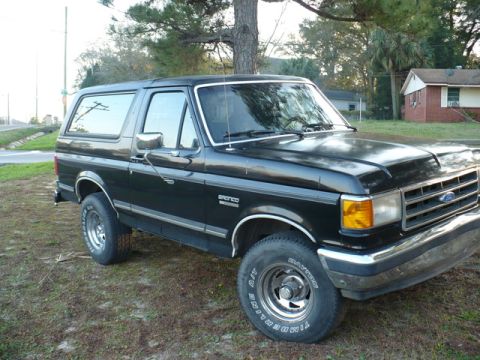 1989 Ford Bronco photo