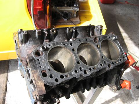 1991 Mitsubishi 3000GT - bare block