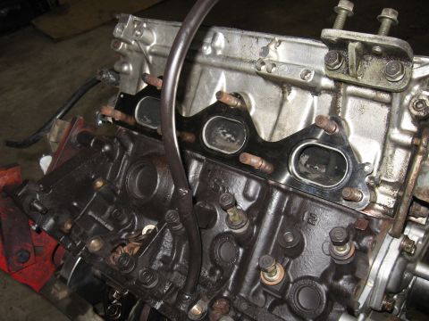1991 Mitsubishi 3000GT - new manifold gasket... ready for turbo install