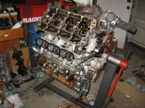 1991 Mitsubishi 3000GT - motor turned on its side