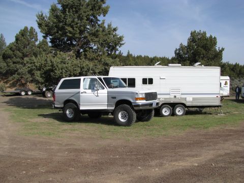 1994 Ford Bronco - Base camp