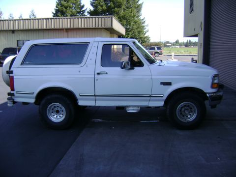 1992 Ford Bronco photo