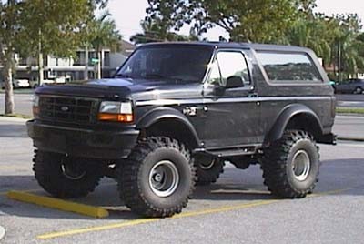1981 Ford Bronco - This is another sweet trtuck