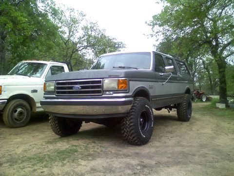 1990 Ford C-150 (Centurion Conversions)