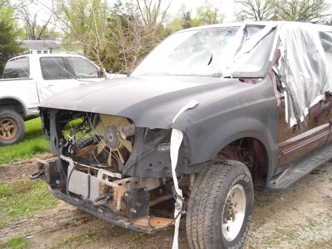 2000 Ford Excursion photo