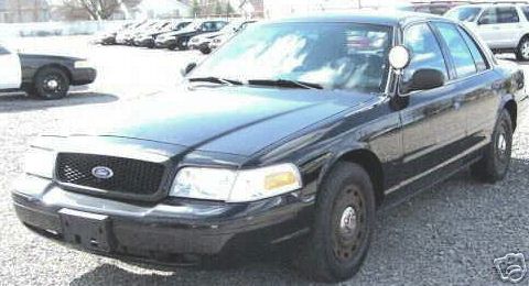 2005 Ford Crown Victoria photo