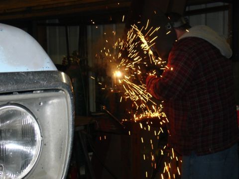 1978 Ford Bronco - Weldin up the socket.