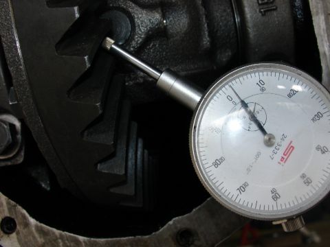 1978 Ford Bronco - Checking backlash.