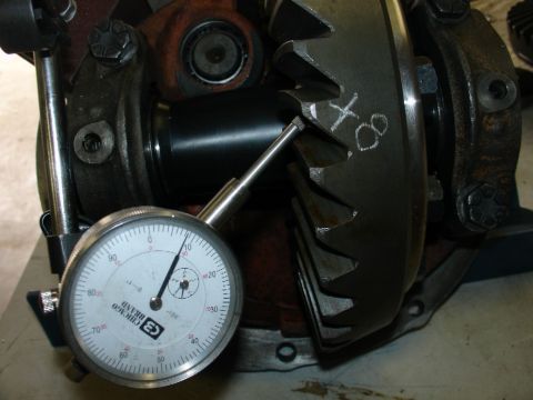 1978 Ford Bronco - Checking backlash. Little too much here.