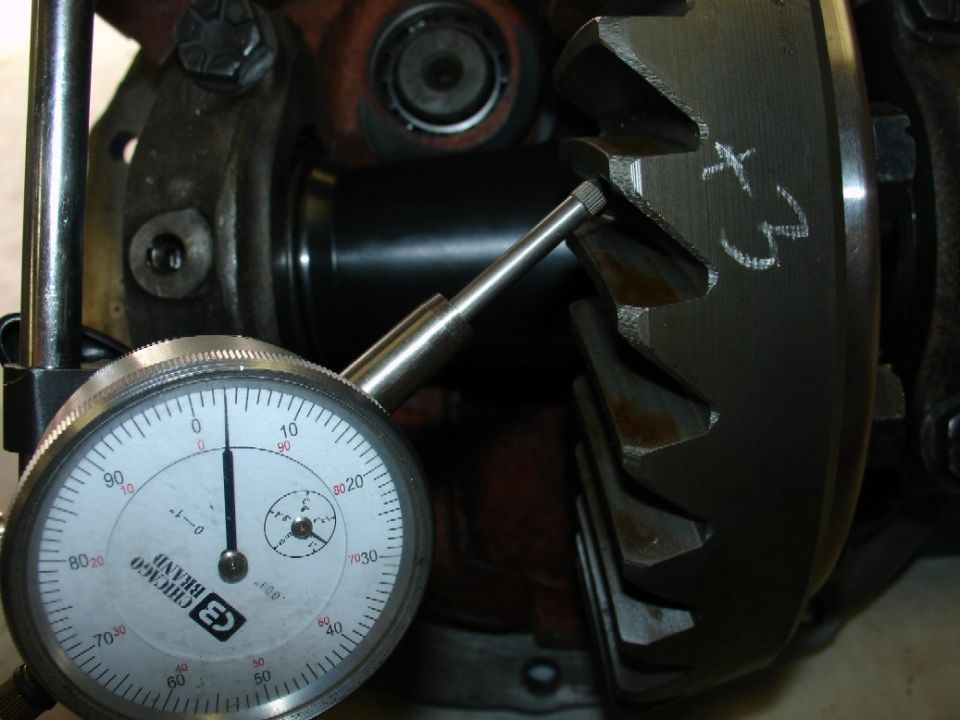 Checking backlash again. It varied between .003 and .005 around the ring.
