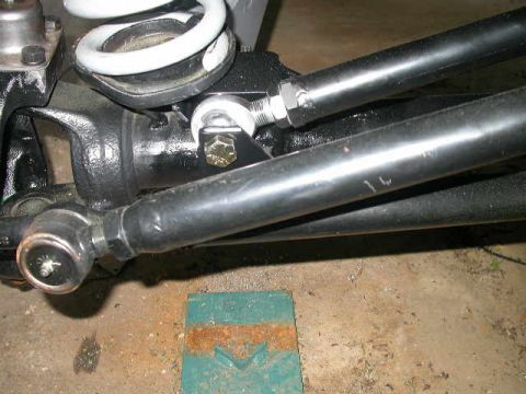 1990 Ford Bronco - I should have taken a pic of this before I painted it because you really can't see it here, but the lower trac bar mount is welded on here.…