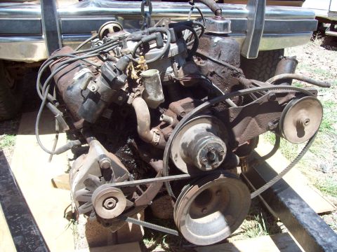 1984 Ford Bronco - Old motor out