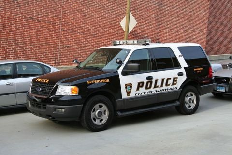1991 Ford Crown Victoria - Norwalk PD Explorer