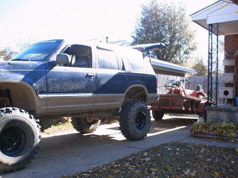 1991 Ford Explorer - Loaded up and ready to go ride the 3 wheeler in Jackson Tn.