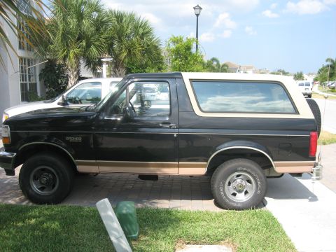 1995 Ford Bronco photo