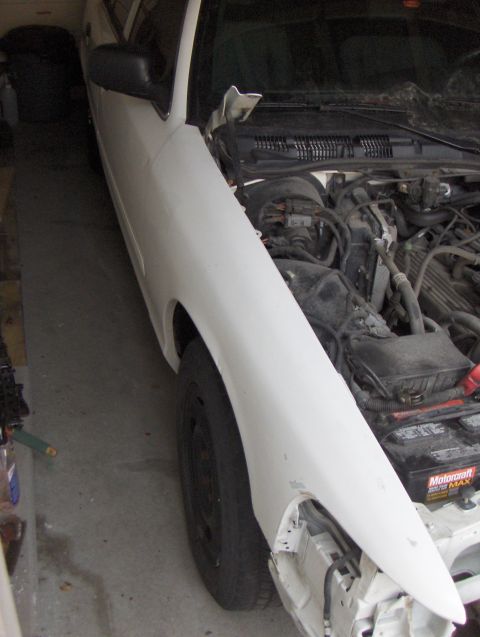 2003 Ford Crown Victoria - Front fender and engine bay of a 2003 Ford Crown Victoria.