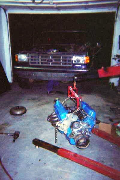 1988 Ford Bronco - The new engine wanting to go to it's new home.