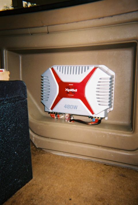 1988 Ford Bronco - My amp installation. I'm pretty proud, I think it looks good.