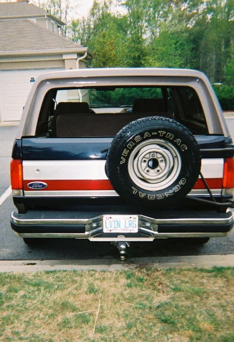 1988 Ford Bronco - And the back, the old NC plate says "LVIN LGR" I might try to get "SZ DZMTR" here in GA.