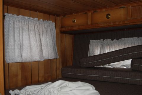 1987 Ford F-250 - Sleeping area over cab