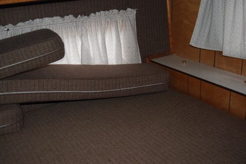 1987 Ford F-250 - Another view of left side of cabover section